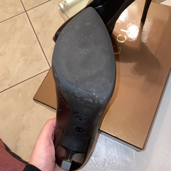 Gucci Heels! - Picture 3 of 7